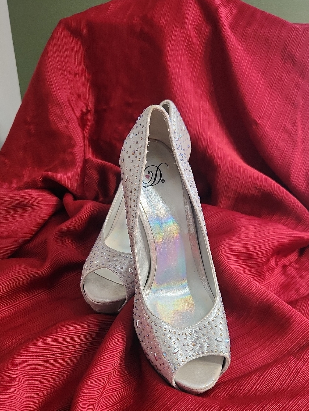 Dazzling Open-Toe Women's Heels in Light Pink with Rhinestones